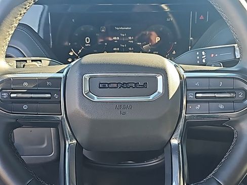 Used 2025 GMC Yukon Denali AWD/4WD image 20