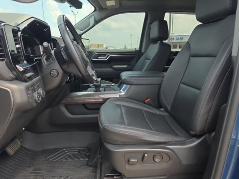 Used 2024 Chevrolet Silverado 1500 LTZ w/ LTZ Premium Package AWD/4WD image 10