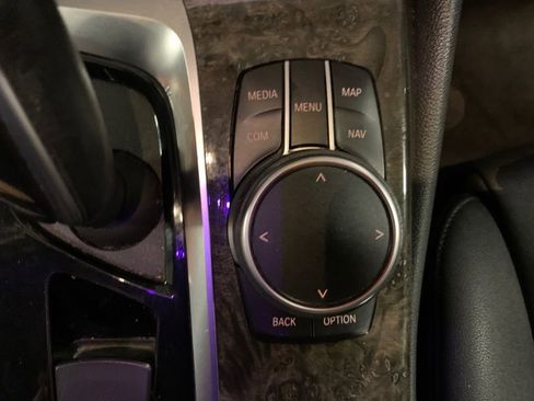 Used 2019 BMW 530i xDrive 530i xDrive w/ Convenience Package image 14