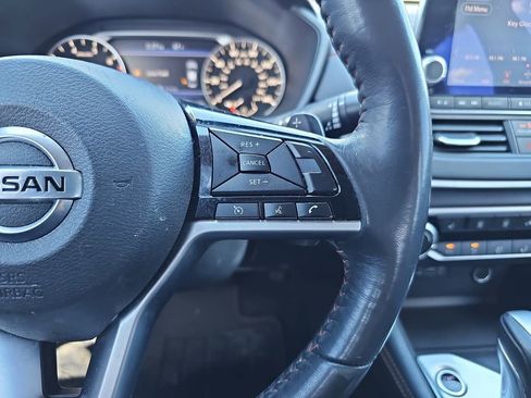 Used 2019 Nissan Altima 2.5 SR w/ SR Premium Package image 23