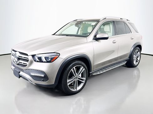 Used 2021 Mercedes-Benz GLE 350 w/ Premium Package image 4