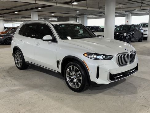 Used 2024 BMW X5 sDrive40i w/ Parking Assistance Package RWD image 2
