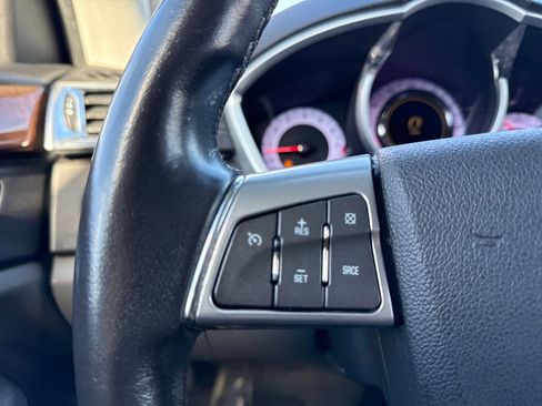 Used 2010 Cadillac SRX Luxury image 27