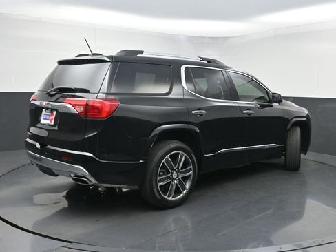 Used 2019 GMC Acadia Denali w/ Technology Package FWD image 26