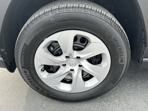 Used 2025 Toyota RAV4 LE image 33