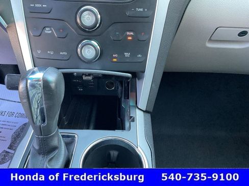 Used 2015 Ford Explorer XLT w/ Equipment Group 202A FWD image 36