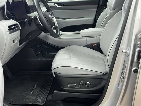 Used 2025 Hyundai Palisade SEL FWD image 14