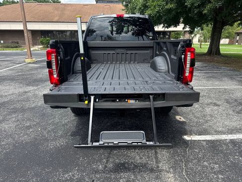 New 2025 Ford F250 Lariat w/ Lariat Ultimate Package image 30