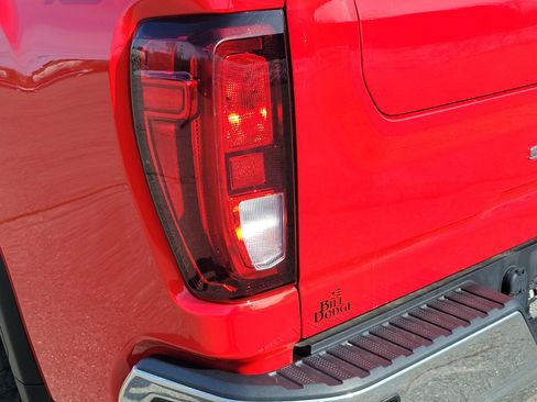 Certified 2024 GMC Sierra 2500 SLE w/ SLE Convenience Package AWD/4WD image 11