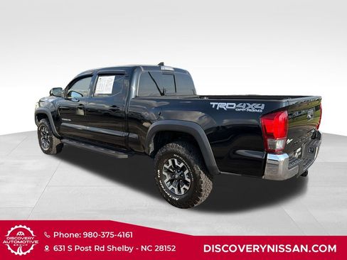 Used 2017 Toyota Tacoma TRD Off-Road w/ Tow Package AWD/4WD image 8