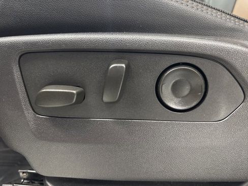 Used 2024 Chevrolet Silverado 1500 High Country w/ High Country Premium Package image 11