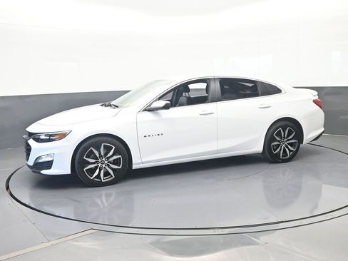 Used 2024 Chevrolet Malibu RS FWD image 2