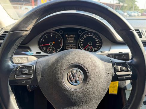 Used 2013 Volkswagen CC R-Line FWD image 22