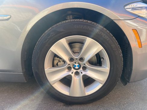 Used 2011 BMW 528i Sedan image 39