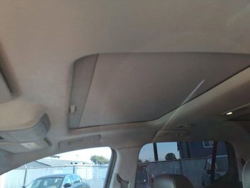 Used 2019 GMC Acadia SLT w/ Black Edition image 11