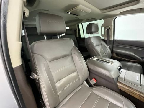 Used 2019 GMC Yukon XL Denali w/ Denali Ultimate Package AWD/4WD image 15