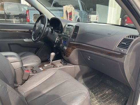 Used 2011 Hyundai Santa Fe Limited image 11