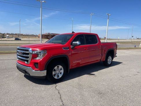 Used 2020 GMC Sierra 1500 SLE w/ SLE Value Package image 1