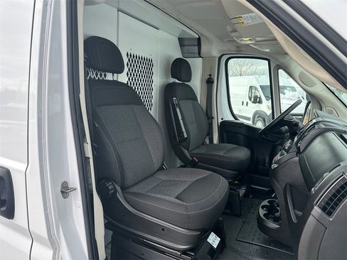 Used 2019 RAM ProMaster 1500 w/ Interior Convenience Group image 32