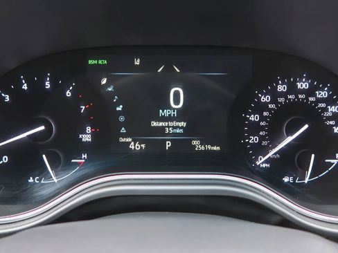 Used 2019 Toyota Avalon XLE image 35