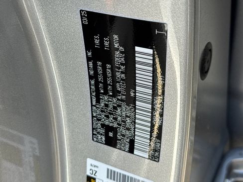 Used 2025 Toyota Grand Highlander AWD image 28
