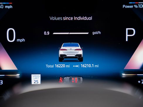 Used 2024 BMW 760i xDrive image 48