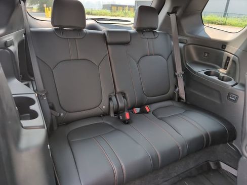 Used 2026 Honda Pilot TrailSport image 13