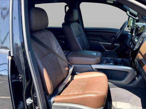 Used 2022 Nissan Titan Platinum Reserve w/ Moonroof Package AWD/4WD image 8