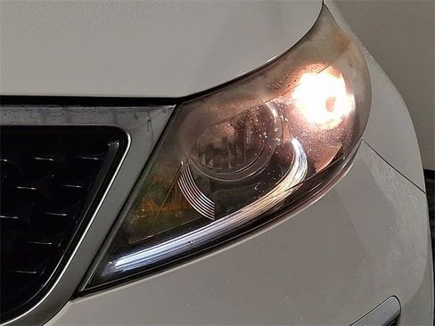 Used 2015 Kia Sportage LX image 12