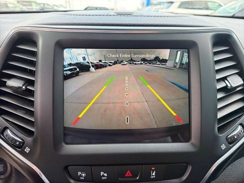 Used 2023 Jeep Cherokee Altitude Lux AWD/4WD image 20