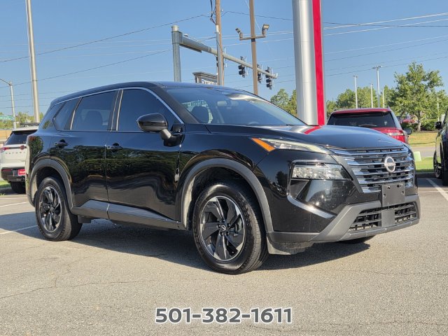 Used 2024 Nissan Rogue SV AWD/4WD image 4