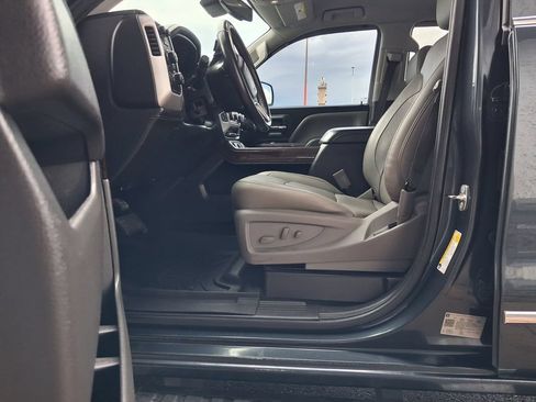 Used 2018 GMC Sierra 1500 SLT AWD/4WD image 18