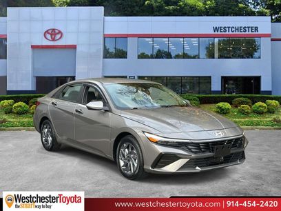 Used 2024 Hyundai Elantra Blue