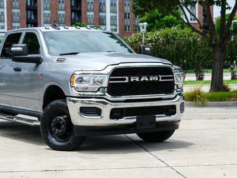 Used 2024 RAM 3500 Tradesman w/ Chrome Appearance Group AWD/4WD image 3