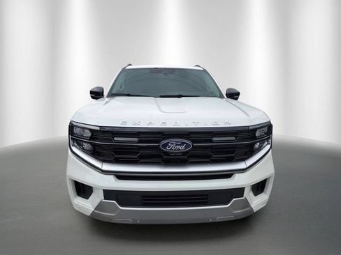 Used 2024 Ford Expedition Limited RWD image 6