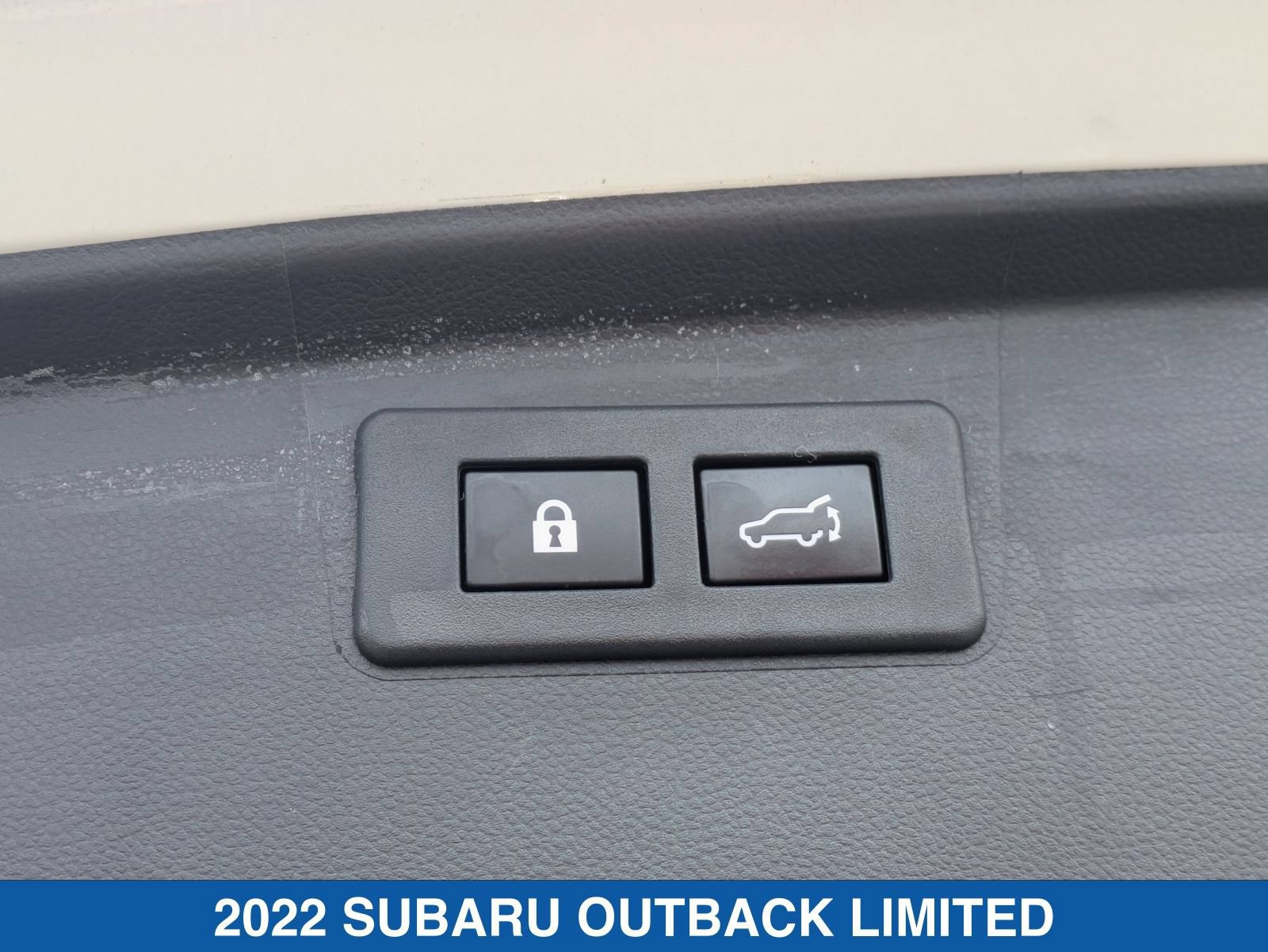 Certified 2022 Subaru Outback Limited AWD/4WD image 35