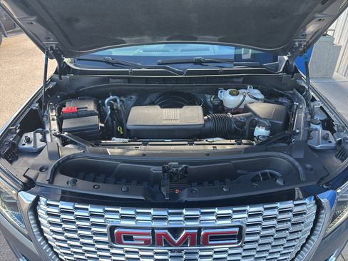 Used 2022 GMC Yukon XL Denali w/ Denali Ultimate Package image 35