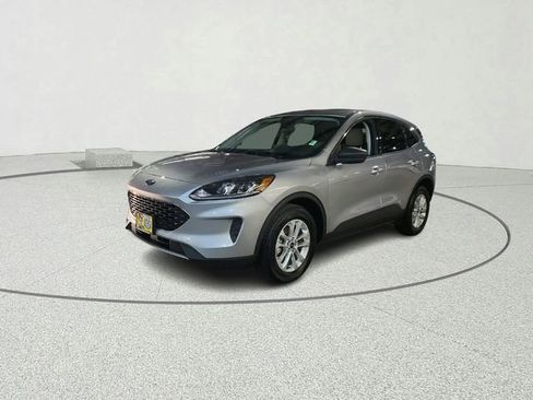 Used 2022 Ford Escape SE image 5