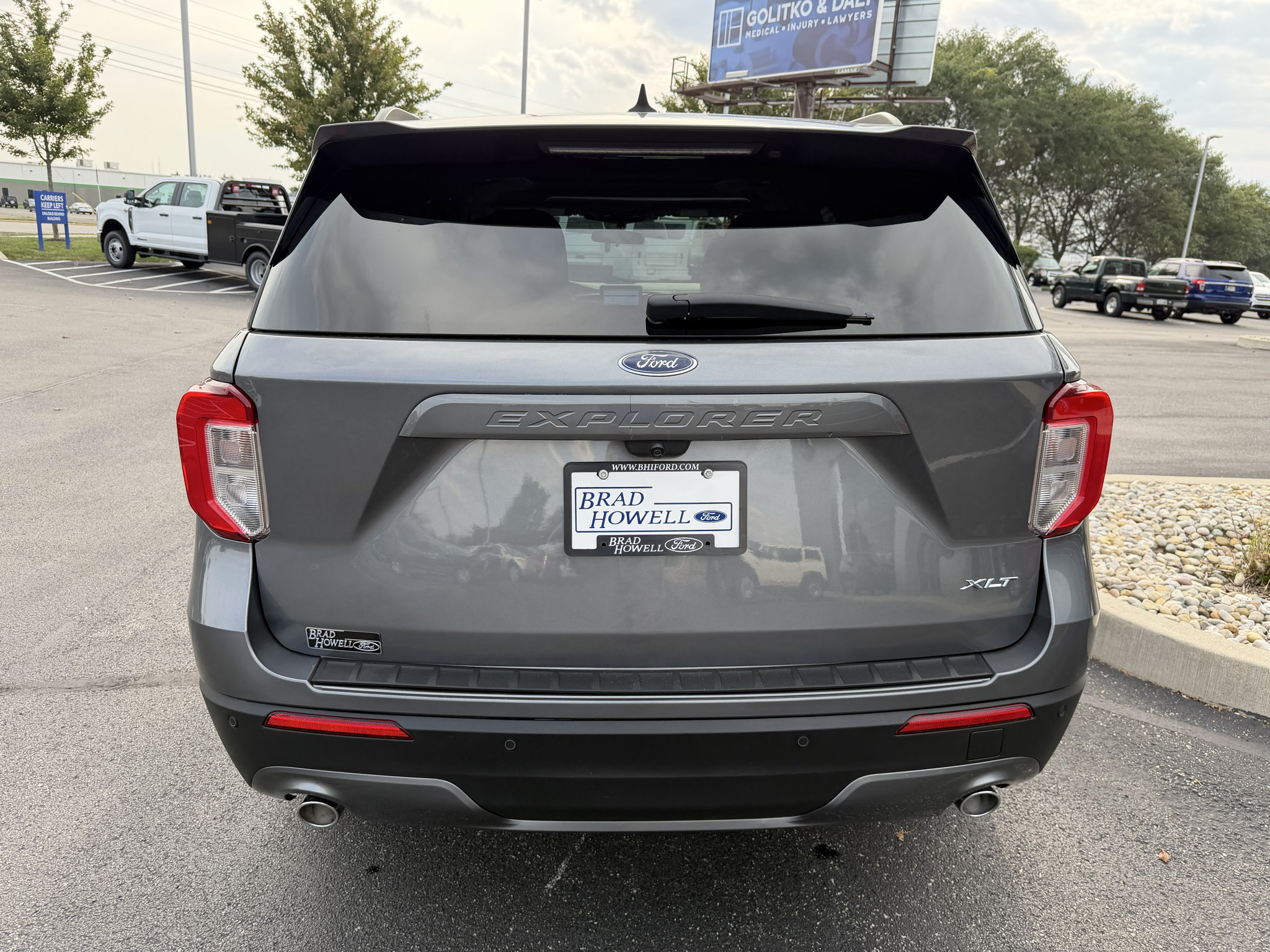 Used 2023 Ford Explorer XLT w/ Equipment Group 202A AWD/4WD image 7