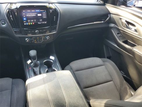 Certified 2023 Chevrolet Traverse LT image 16