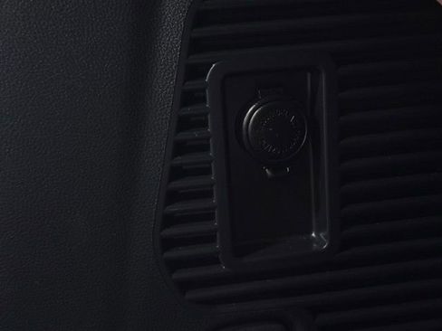 Used 2025 Subaru Ascent Limited w/ Popular Package #1 image 12