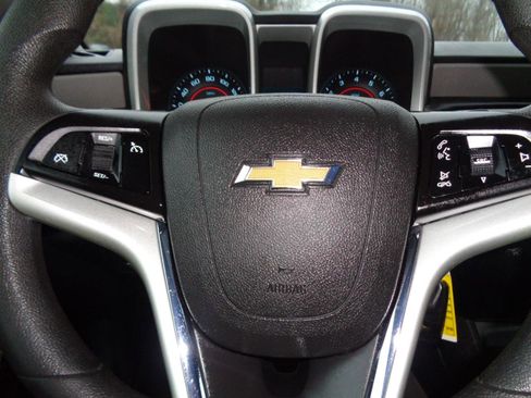 Used 2014 Chevrolet Camaro LS RWD image 26