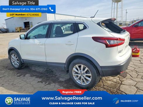 Used 2021 Nissan Rogue Sport S image 3