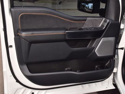 Certified 2024 Ford F250 Platinum image 37