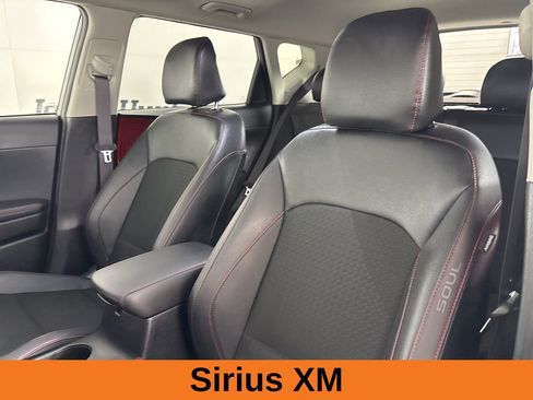 Used 2025 Kia Soul GT-Line w/ GT-Line Technology Package image 11