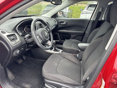 Used 2017 Jeep Compass Sport AWD/4WD image 13