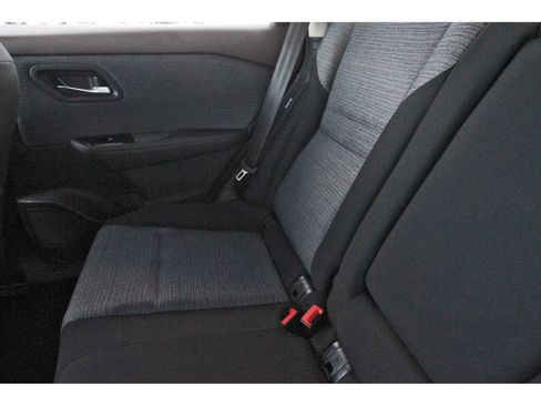 Used 2023 Nissan Rogue SV FWD image 12