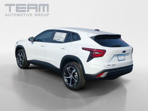 New 2026 Chevrolet Trax RS image 5