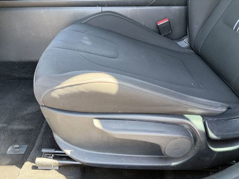 Used 2023 Hyundai Elantra SEL FWD image 19