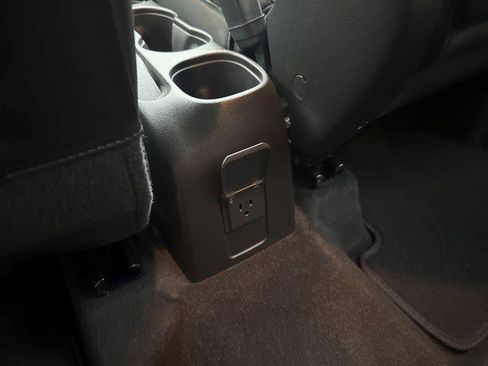 Certified 2022 Chevrolet Trax LT w/ LT Convenience Package image 29